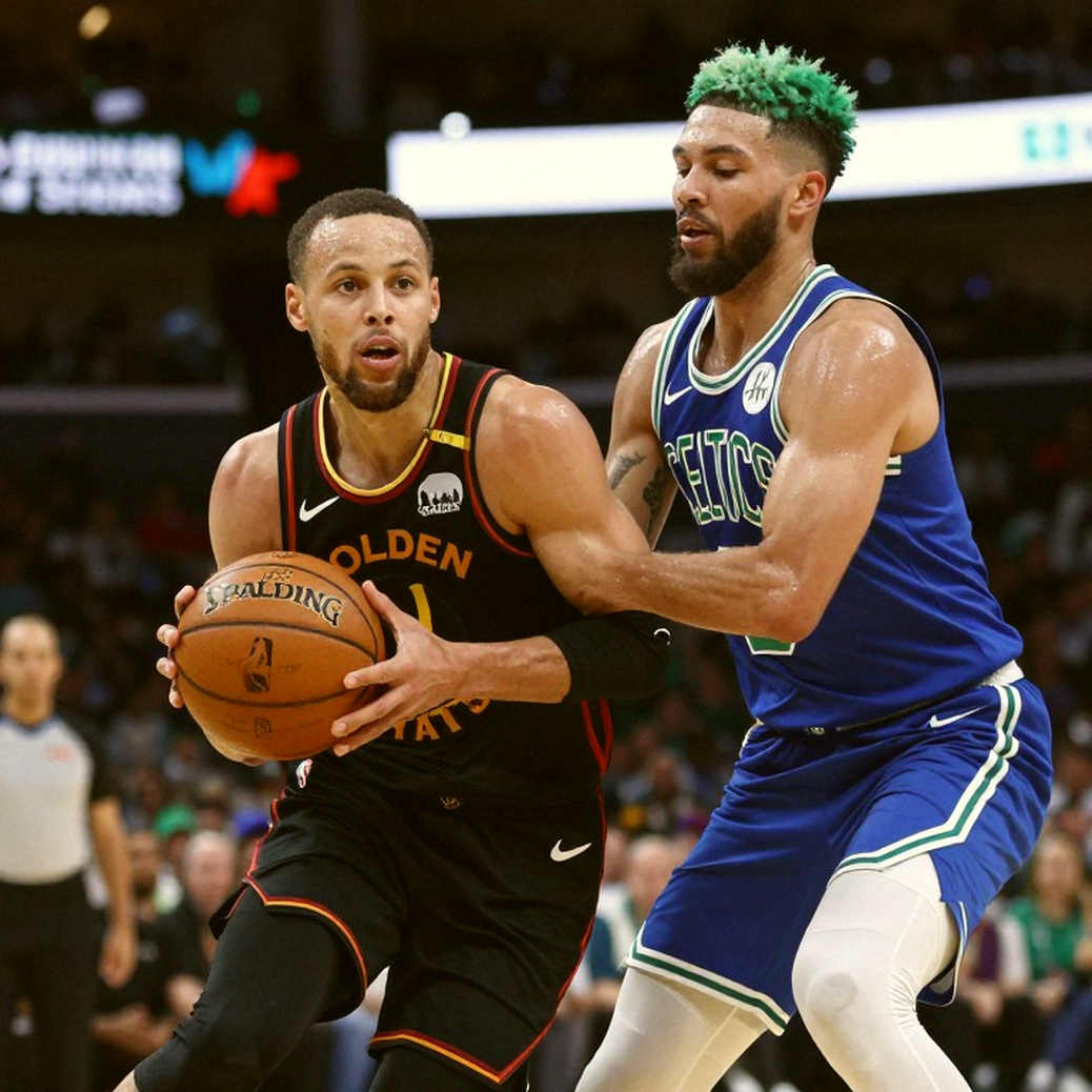 Cú sốc lịch sử: NBA phạt nặng LA Clippers và Kawhi Leonard vì lách trần lương Cú sốc lịch sử: NBA phạt nặng LA Clippers và Kawhi Leonard vì lách trần lương