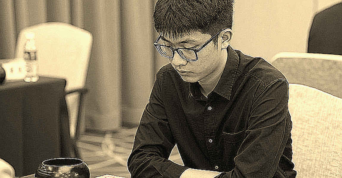 Tờ biên bản vô địch World Cup thành cầu nối ngoại giao: Câu chuyện Sindarov và ván cờ Ấn Độ - Uzbekistan Tờ biên bản vô địch World Cup thành cầu nối ngoại giao: Câu chuyện Sindarov và ván cờ Ấn Độ - Uzbekistan